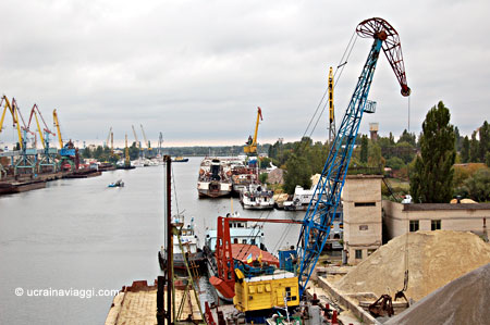 Kherson, il porto commerciale sul fiume Dnipro