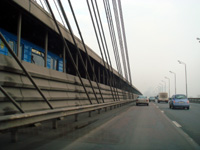 Ponte sul fiume Dnipro