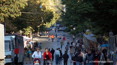 Una strada del centro di Odessa